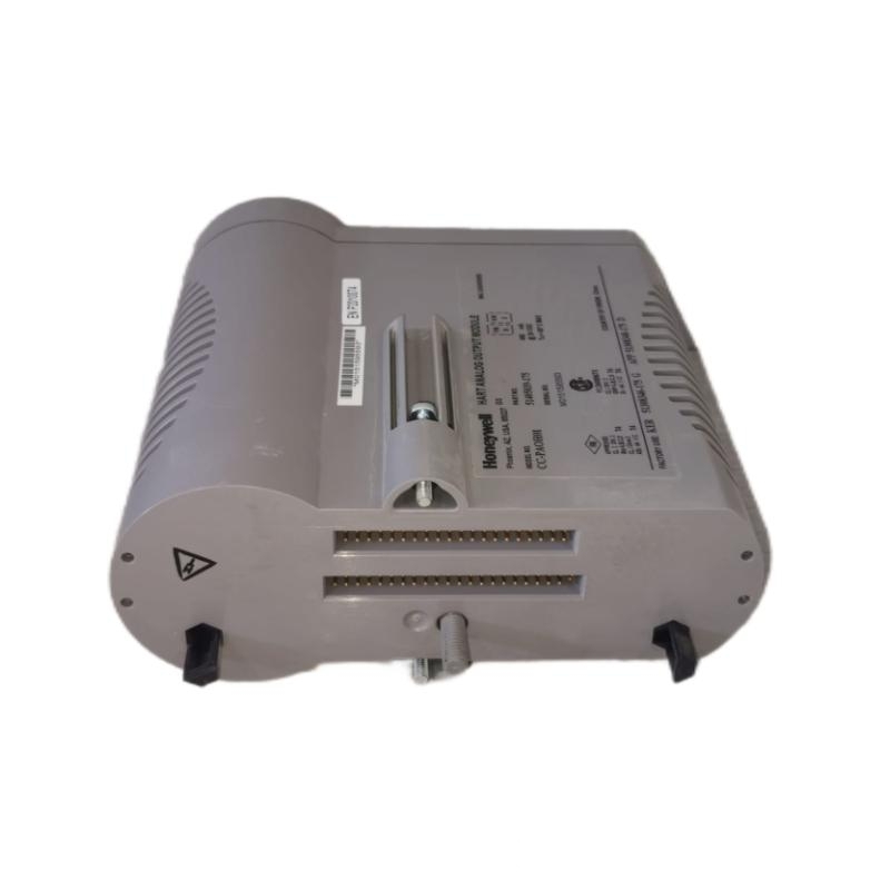 Honeywell CC-PAOH01 51405039-175 HART Analog Output Module
