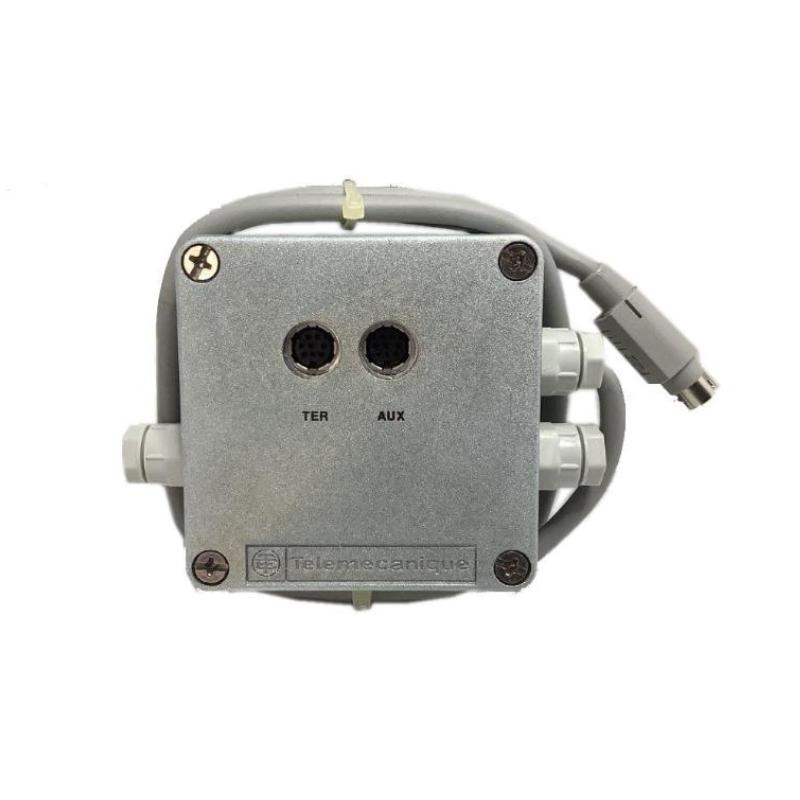 Schneider TSXPACC01 Terminal Port Connection Box Modicon Premium series