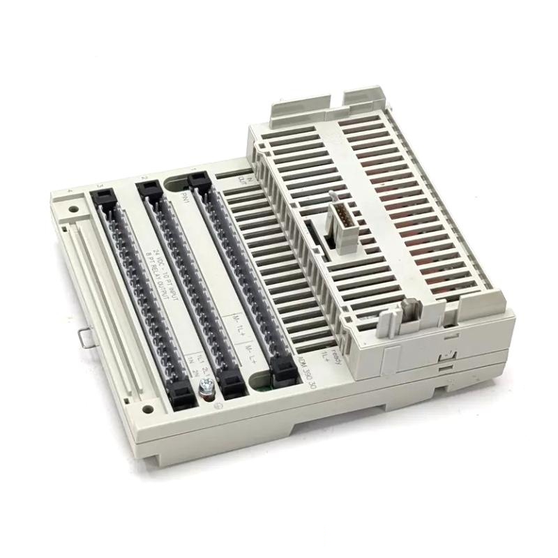 Schneider 170ADM39030 Discrete I/O Module Modicon Momentum series