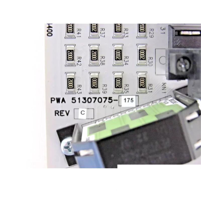 Honeywell CC-TAIX51 51307075-175 Analog Input Module