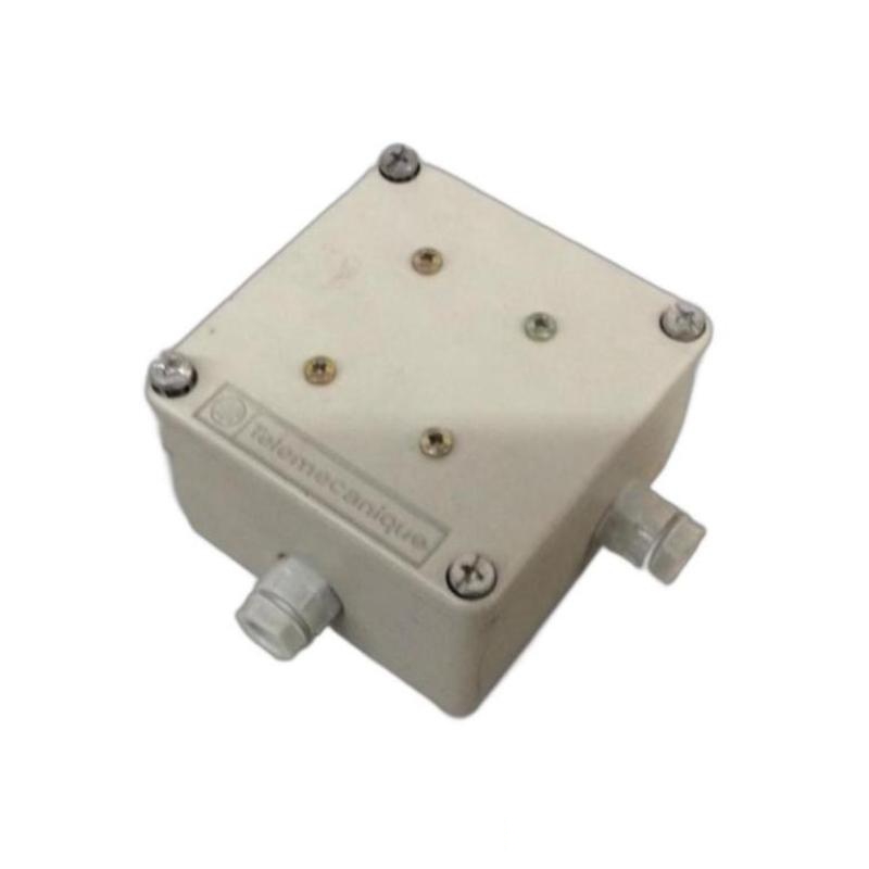 Schneider TSXSCA50 Three-Way Connector