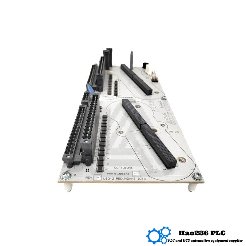 Honeywell CC-TUIO11 51306852-175 Universal Input Output IOTA Red