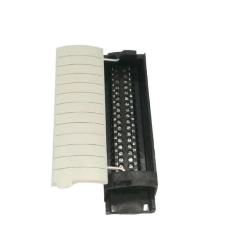 Schneider Electric 140AIO33000 Intrinsically Safe Analog Output Module Modicon Quantum